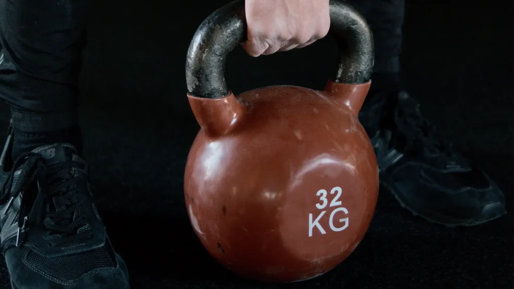 ejercicios para ganar fuerza en el gym