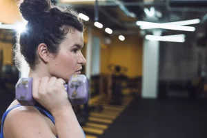 Tipos de entrenamiento de fuerza: qué método encaja con tu objetivo (y cómo combinarlos)